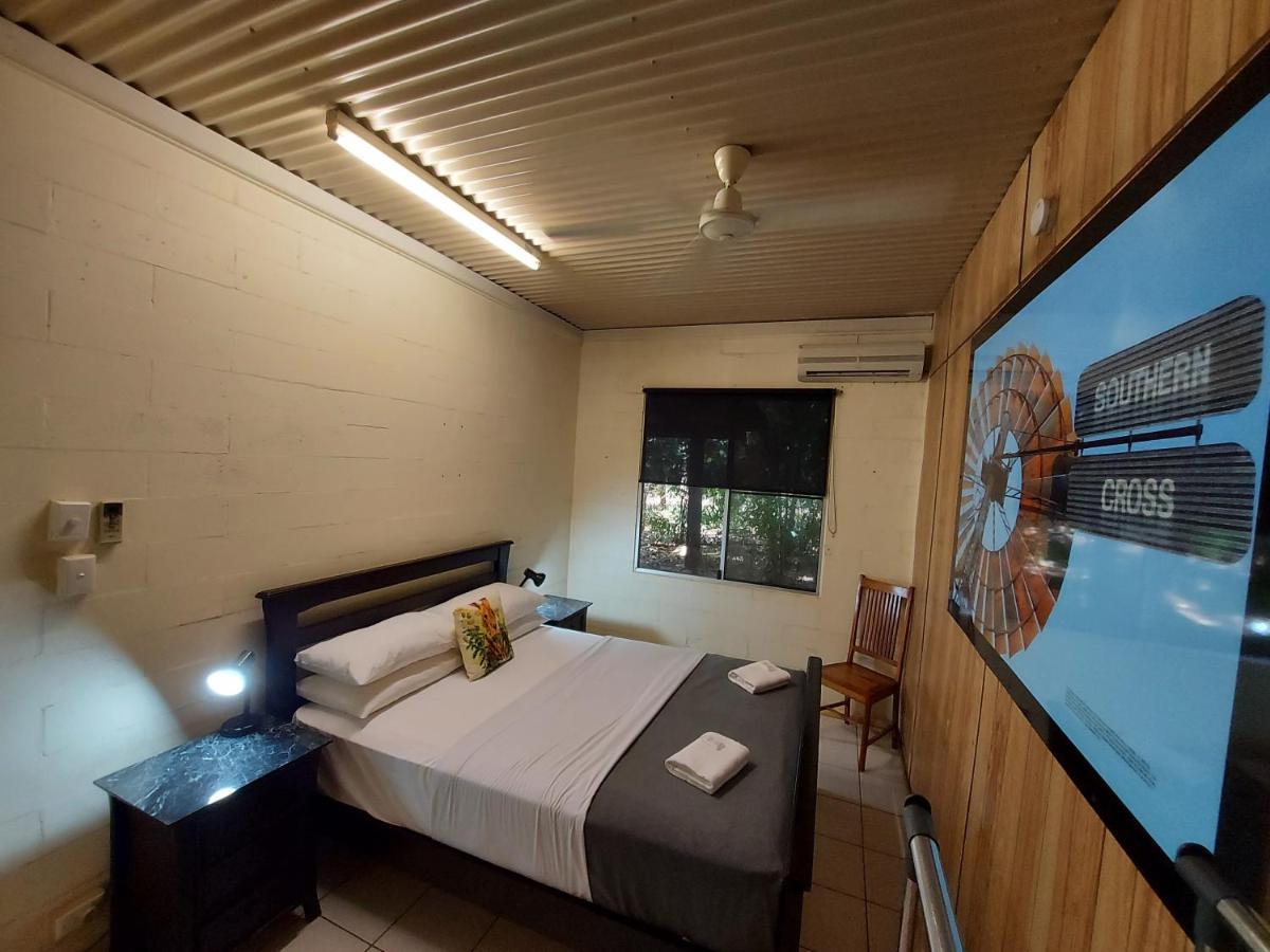 Litchfield Tourist Park Hotel Batchelor ภายนอก รูปภาพ